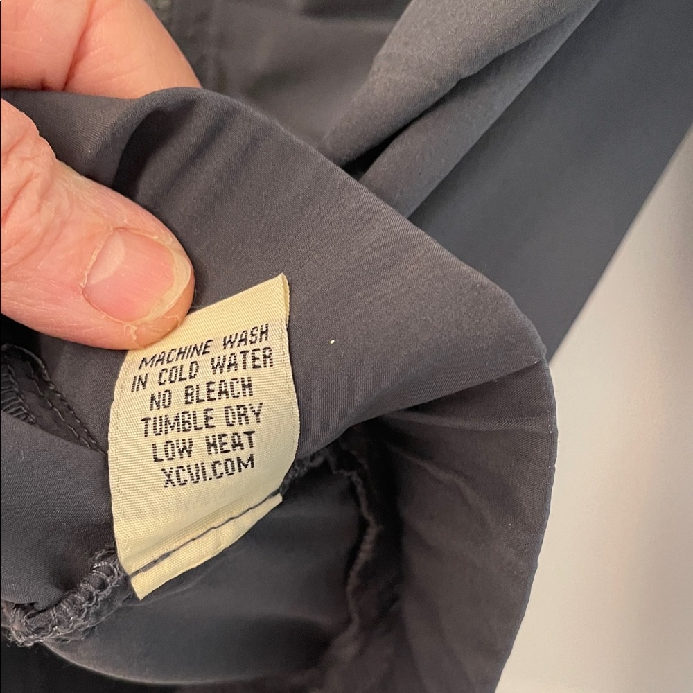 Wearables Elegant Dark Gray Bomber Jacket/Travel Wear - Picture 11 of 11